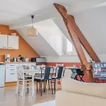 La Suite, 2 Chambres, 5 Personnes, Plein Centre, Proche De Apartman *