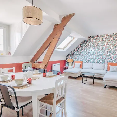 La Suite, 2 Chambres, 5 Personnes, Plein Centre, Proche De Apartman